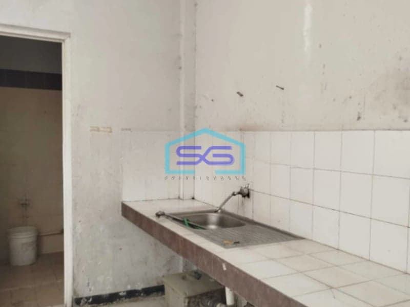 Disewakan Ruko Luas Bangunan  120 m² Lokasi Strategis di Bandung