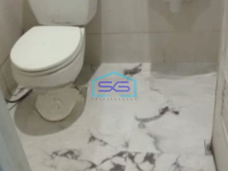 Dijual Cepat Kantor Luas Bangunan 220 m² Lokasi di Kembangan Jakarta Barat