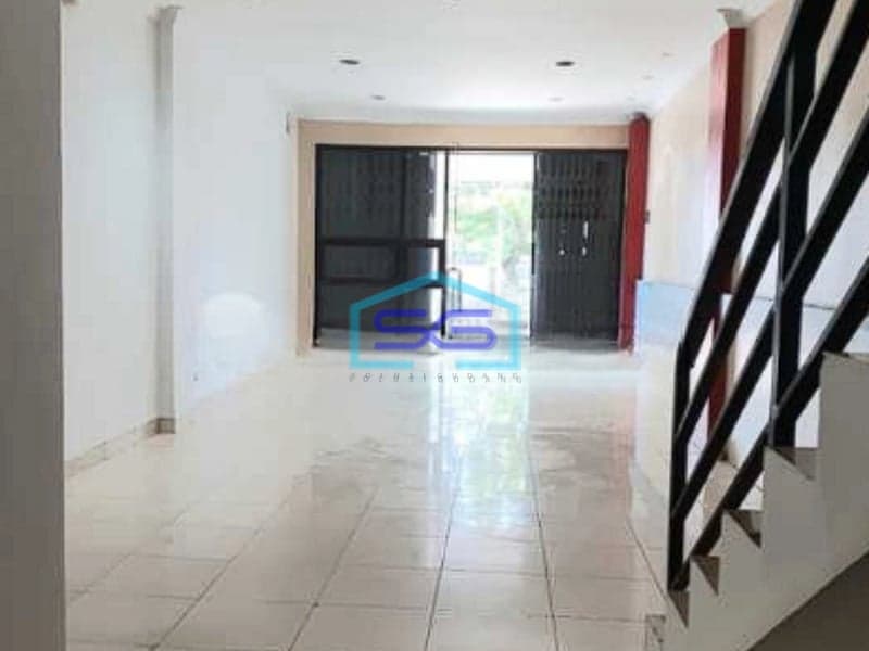 Disewakan Ruko Strategis 3 Lantai, di Sayap Riau Bandung Tengah Kota LB 120m2