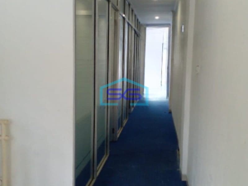 Dijual Ruko Luas Bangunan  270 m² Lokasi di Kebayoran Lama Jakarta Selatan