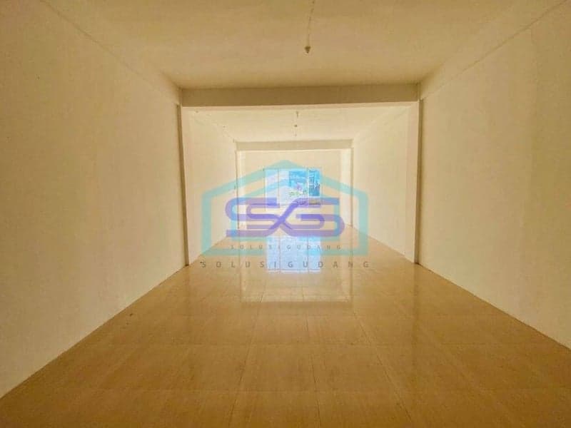 Disewakan Ruko 3 Lantai Dengan Akses Jalan Besar di Lokasi Kuta