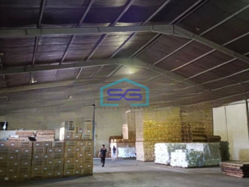Disewakan Gudang Akses Container 40 Feet Luas Bangunan  862 m² Lokasi Karawaci Tangerang