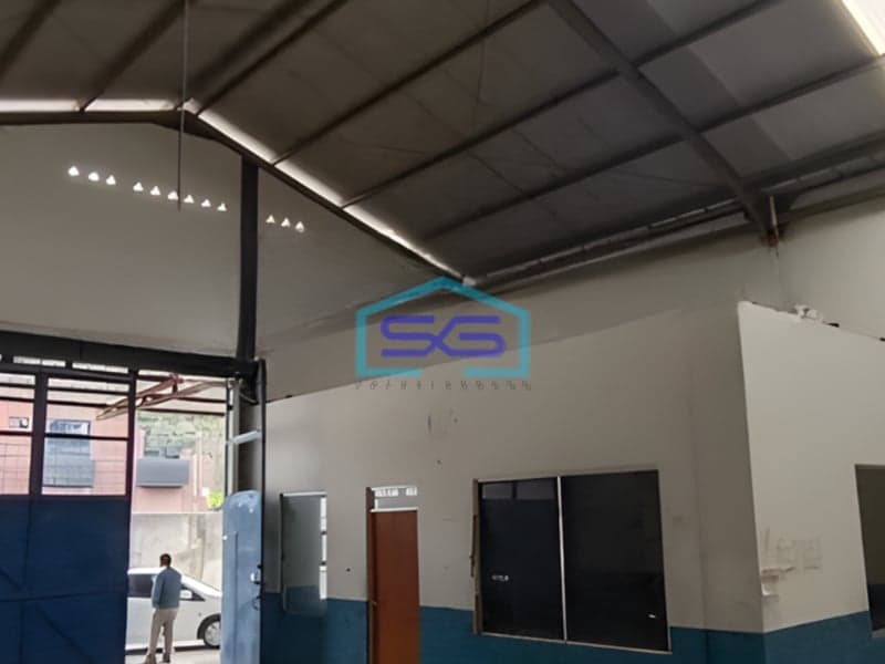 Disewakan Gudang Bagus Dekat Tol Akses Kontainer Siap Masuk di Kopo Bandung LB 400m2