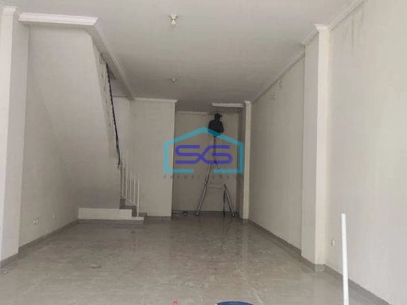 Disewakan Murah Ruko Crown Green Lake City Jakarta Barat 4 Lantai