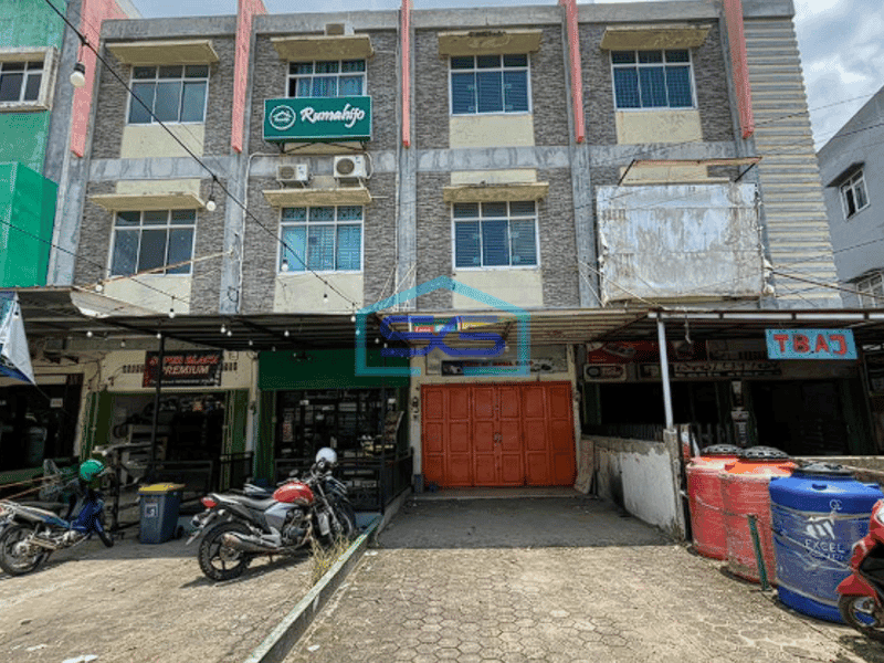 Disewakan Ruko Celentang 2,5 Lantai di Jl Brigjen Hasan Kasim  Palembang LB 150m2
