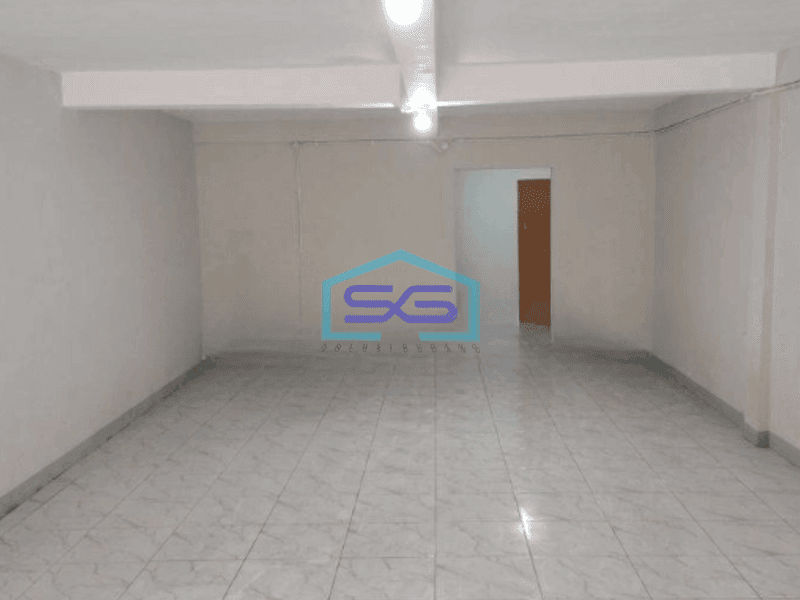 Disewakan Ruko 1 Lantai Baru Direnovasi Lokasi Pinggir Jalan Raya Tubagus Angke Jakarta Barat