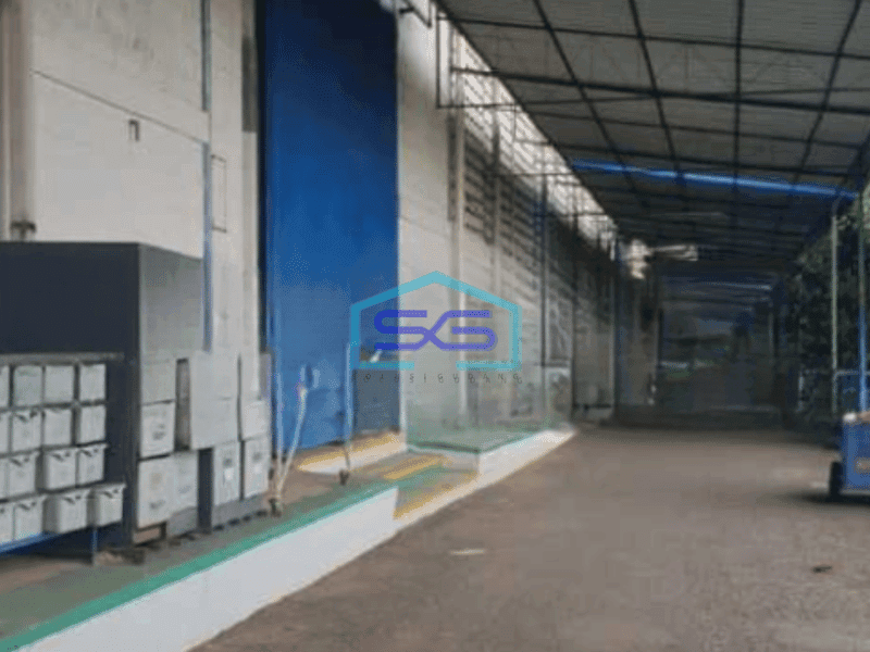 Dijual Pabrik Lokasi Sangat Strategis Pinggir Jalan Raya Cikiwul Bekasi Luas Bangunan 15000 m²