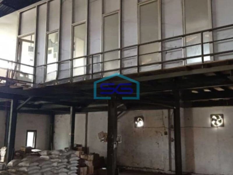 Dijual Cepat Gudang Ex Pabrik 2 Lantai Lokasi Cipondoh Tangerang