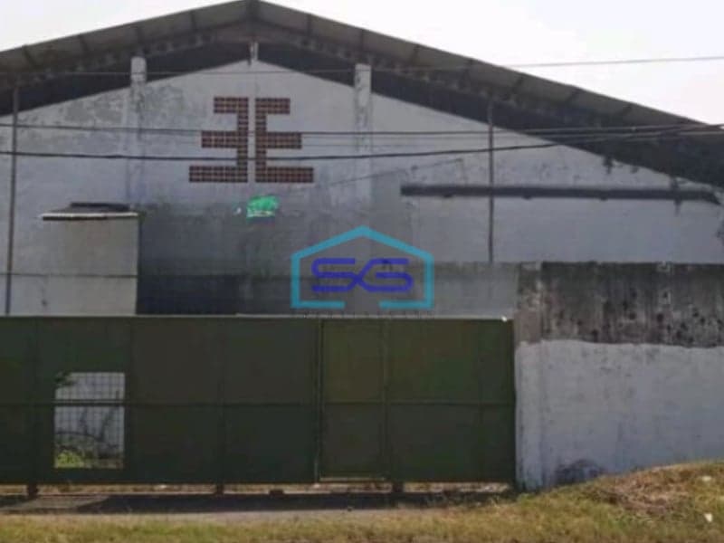 Dijual Gudang Luas Bangunan  1100 m² Lokasi di Surabaya Jawa Timur