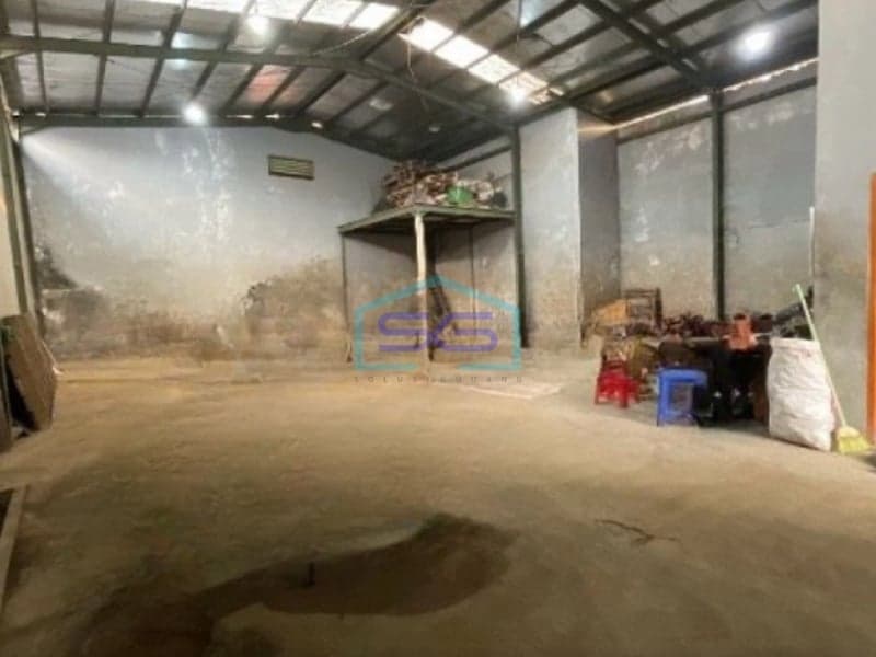 Di jual cepat gudang di mainroad Caringin Caringin, Bandung Luas Bangunan  250 m²