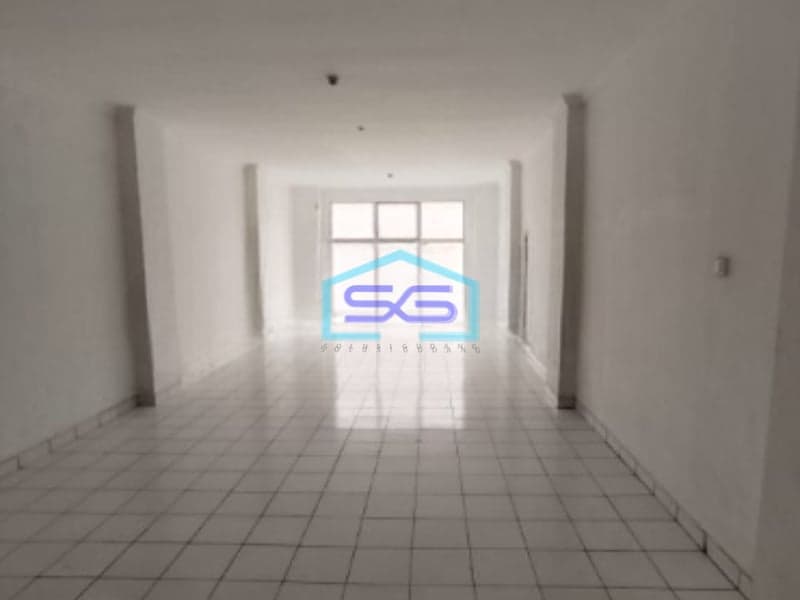 Dijual Cepat Ruko Luas Bangunan 234 m2 Lokasi di Taman Palem Jakarta Barat