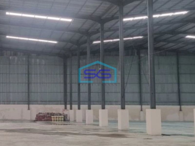 Disewakan Gudang Ada Kantor Luas Bangunan 7200 m² di Pakuhaji Tangerang