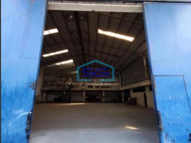 DIjual Gudang Di Simomulyo Siap Pakai Truck Ban Dobel Dkt Margomulyo Luas Bangunan  957 m²