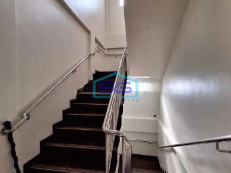 Dijual Ruang Usaha di Pinggir Jalan Raya Di Duri Kepa Jakarta Barat LT 404m2