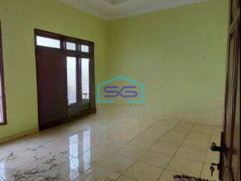 Disewakan Ruko Siap Huni Dan Strategis Parkiran Luas Pinggir Jalan Besar di Malang