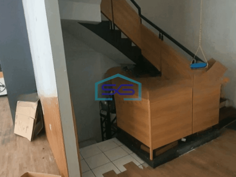 Disewakan Ruko Luas Bangunan   500 m² di Grogol Jakarta Barat