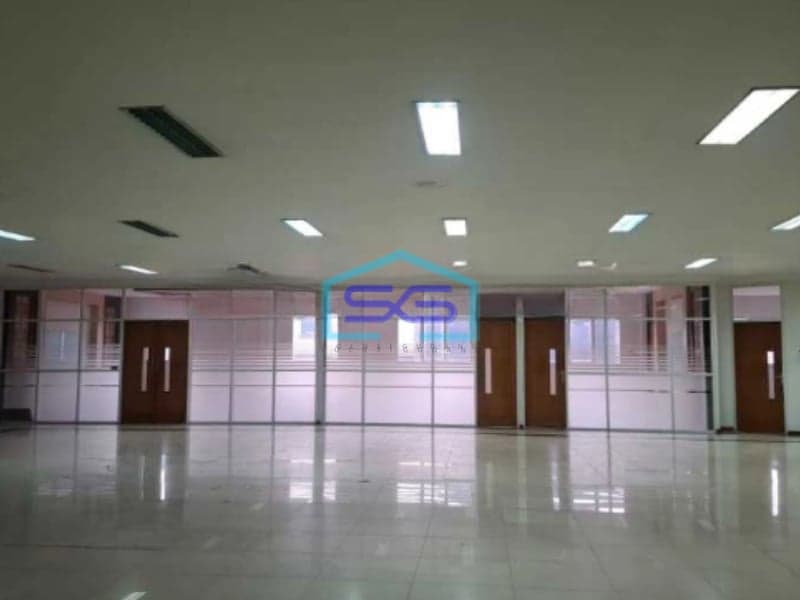 Disewakan Gudang Siap Pakai di Kawasan Industri Pulo Gadung Jakarta Timur Luas Bangunan 4422m2