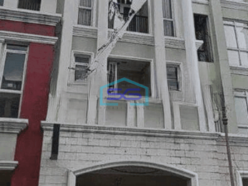 Dijual Ruko Graha Boulevard, Gading Serpong Tangerang Posisi Kelihatan Dari Jalan Raya, Strategis