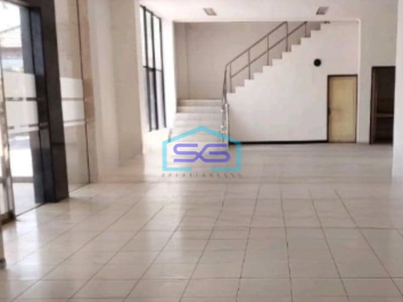 Disewakan Gudang Akses Container Luas Bangunan 7562 m² di Waru Sidoarjo