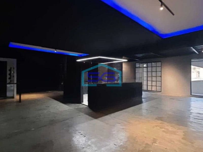 Disewakan Ruang Usaha Area Premium Sleman Yogyakarta LT 250m2