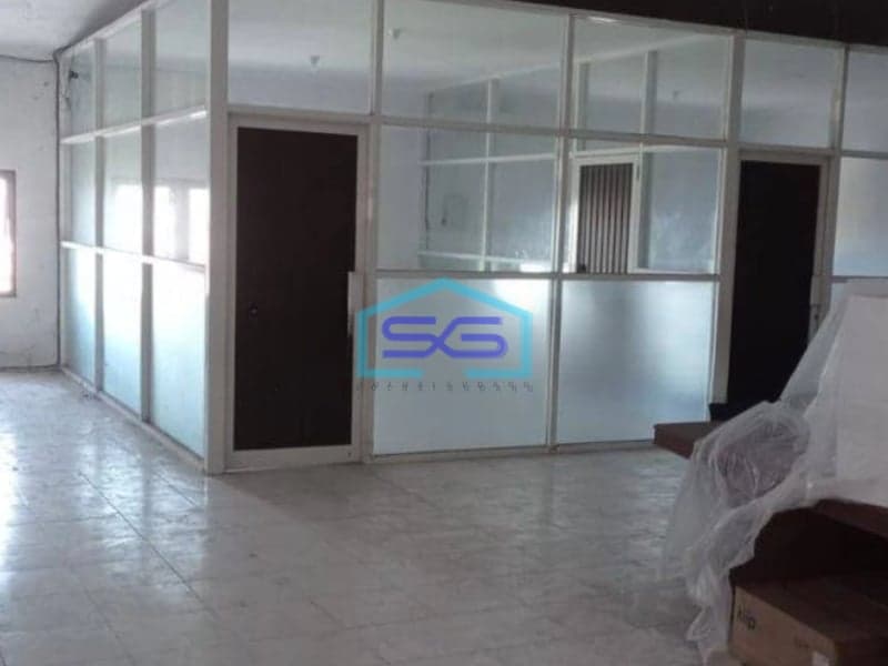 Disewakan Ruko Besar Murah Tepi Jalan Utama Cocok Kantor LT 400m2 Yogyakarta