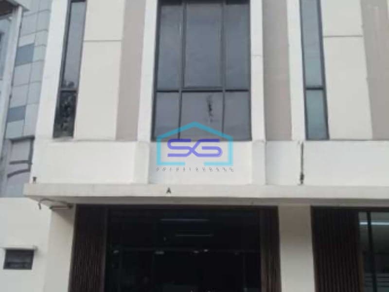 Disewakan Ruko Bebas Banjir Luas Bangunan 290 m² Lokasi di Jakarta Selatan