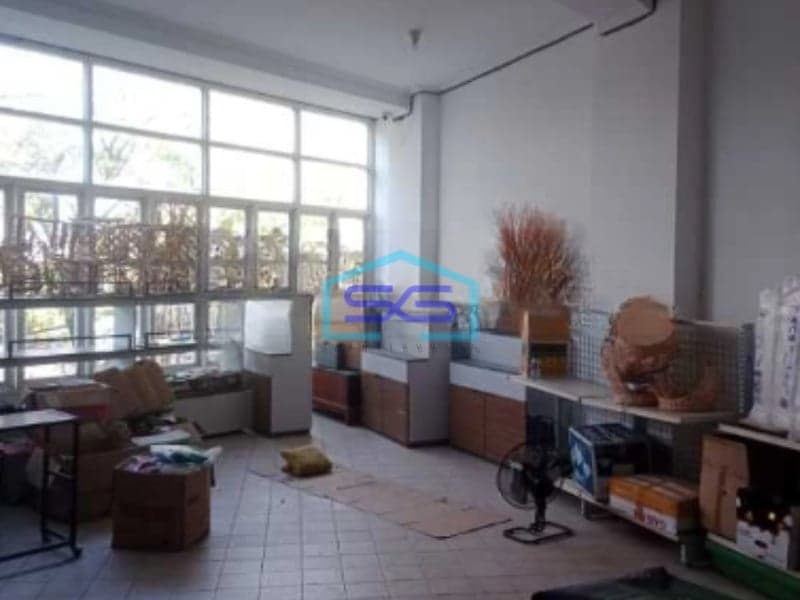 Disewakan Ruko Strategis di Nol Jalan Raya MERR. Surabaya Timur Luas Bangunan 72 m²