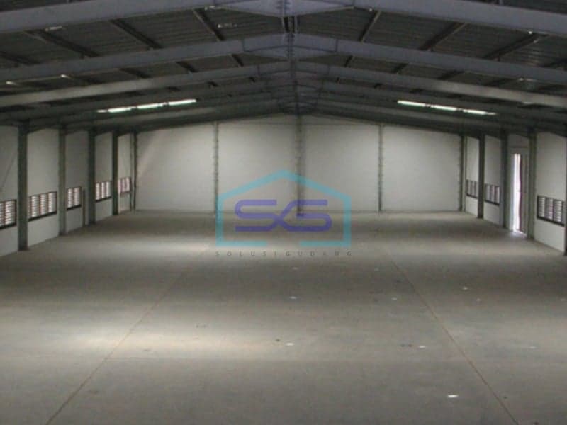 西爪哇省浦华县CIBUNGURBukit Indah市工业区内工厂出租，土地面积5060平方米