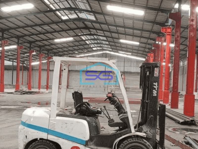 DIsewa gudang luas 1.1 ha di Legok