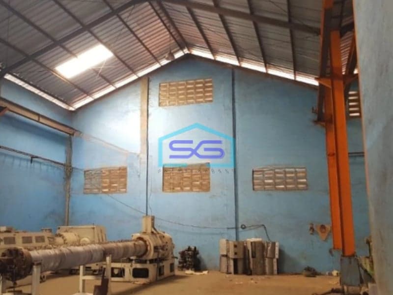 Dijual Gudang Luas Bangunan 1900 m²  Lokasi di Babakan Tangerang Akses Container