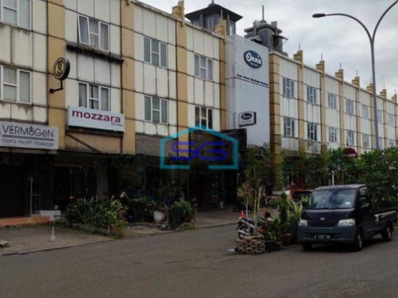 Dijual Ruko Golden Boulevard 3 Lantai di Serpong Tangerang Selatan