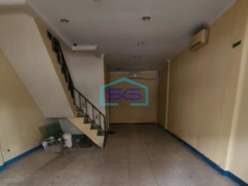 Disewakan Ruko Strategis di Bulevar Hijau Harapan Indah Bekasi Luas 75m2