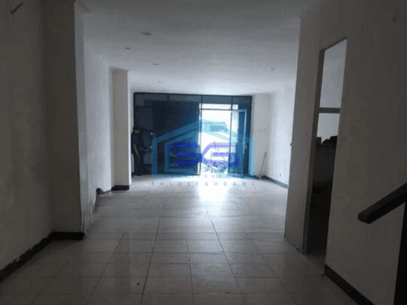 Disewaka  Ruko di Basuki Rahmat Jatinegara Jakarta Timur