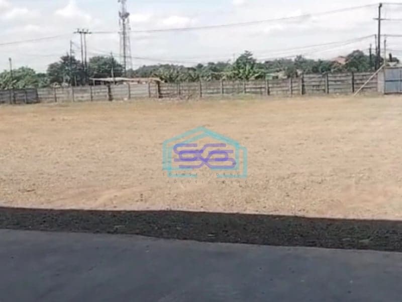 Disewakan Gudang Lokasi Pinggir Jalan Raya Curug Tangerang Luas Bangunan  1260 m²