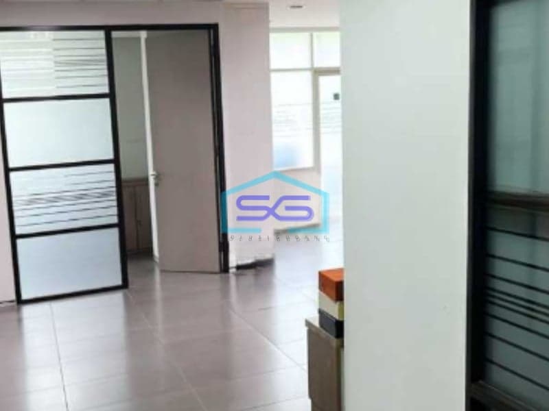 Disewakan Ruko Gandeng 4 Lantai Di Permata Seayan Palmerah Jakarta Barat LB 650m2