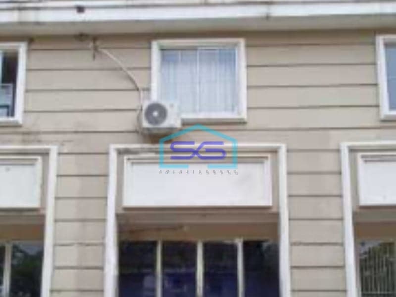 Dijual Ruko Hadap Jalan Raya Depan Lokasi Sangat Bagus di Jakarta Barat LB 250m2