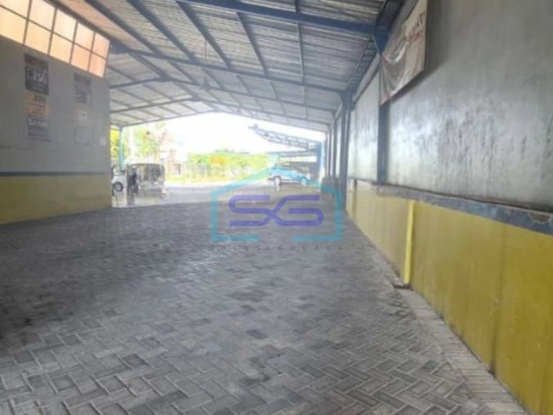 Dijual Ruang Usaha Strategis di Solo Baru Jawa Tengah LB 900m2