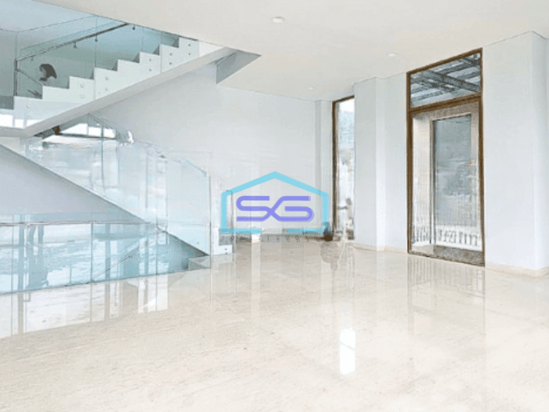 Disewakan Ruko Luas Bangunan  596 m² di BSD Tangerang