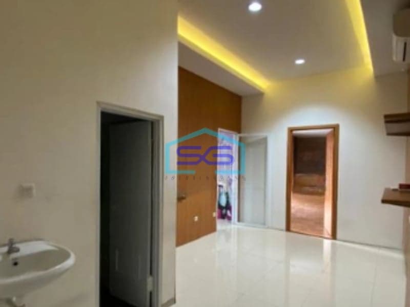 Disewakan Ruko 2 Lantai Luas Tanah 120 m² Lokasi Surya Sumantri Bandung