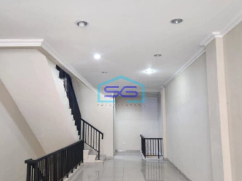 Dijual Ruko CBD Green Lake City Jakarta Barat Sudah Renovasi SHM LB 200m2