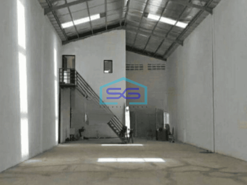 Dijual Gudang Tahun 2020 di Sayap Taman Kopo Indah Bandung