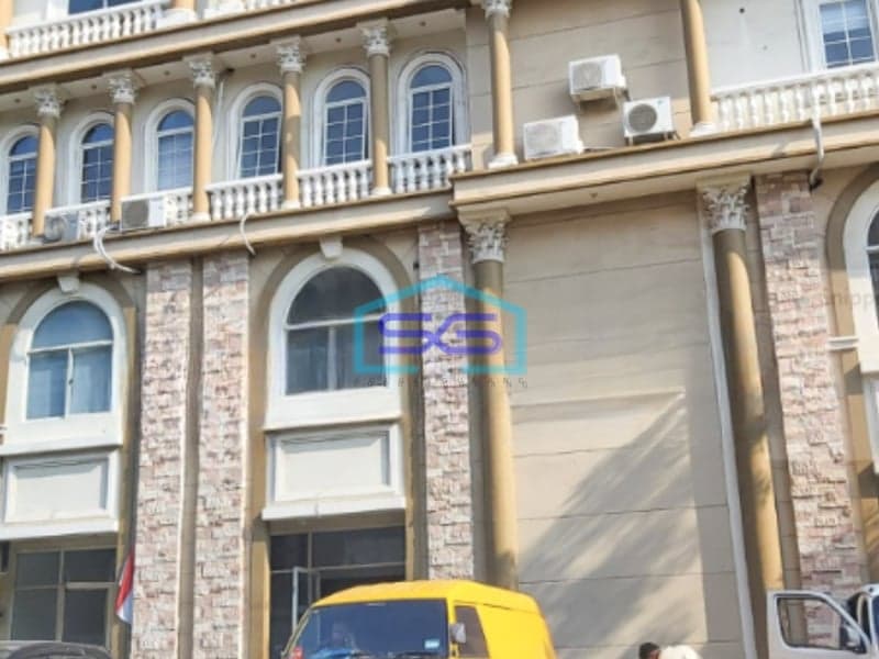 Dijual Ruko Lokasi Bebas Banjir di Green Lake City Jakarta Barat Luas Bangunan 235 m²