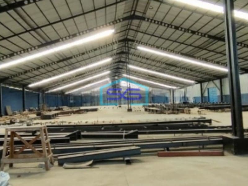 Disewakan Gudang Bagus Siap Pakai LB 6000m² di Jl Raya Legok Karawaci Tangerang