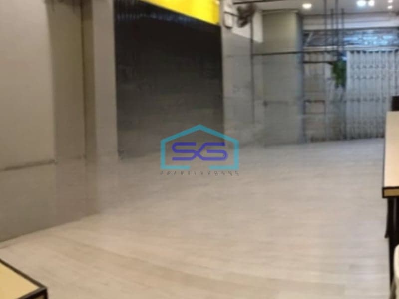 Disewakan Ruko 3 Lantai Luas Bangunan 155 m² Lokasi Strategis di Lowokwaru Malang