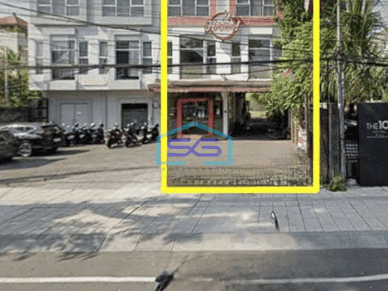 Disewakan Ruko Gandeng Parkiran Super Luas Jalan Utama Dewi Sri Badung Bali LT 920m2