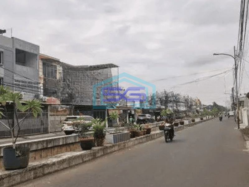 Dijual Ruko Taman Ratu Ditepi Jalan Raya Sudah Renovasi