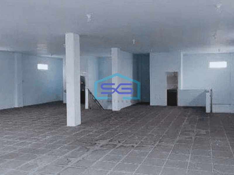 Disewakan Ruko Dua Lantai di Jalan Besar Kota Blitar Luas Bnagunan 270m2