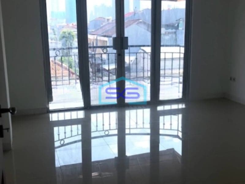 Dijual Ruko Lokasi Tidak Banjir Luas Bangunan  140 m² di Tomang Jakarta Barat