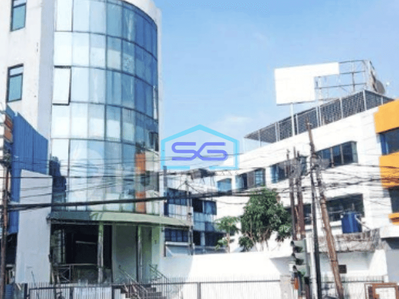 Dijual Gedung Perkantoran Lokasi Strategis di Jalan Raya Gunung Sahari Jakarta Pusat Luas Bangunan 650 m²