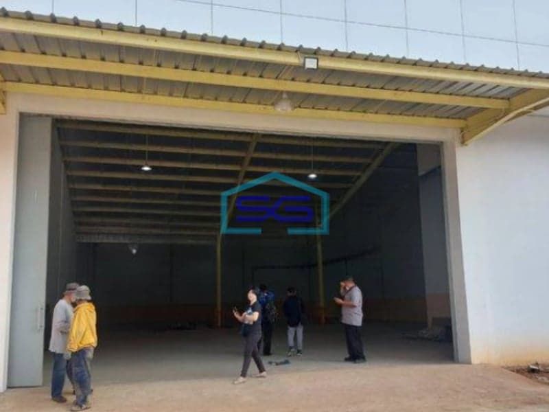 Disewakan Gudang Baru Pinggir Jalan Ada Kantor Di Jakarta Timur Akses Kontainer Dan Dekat Tol